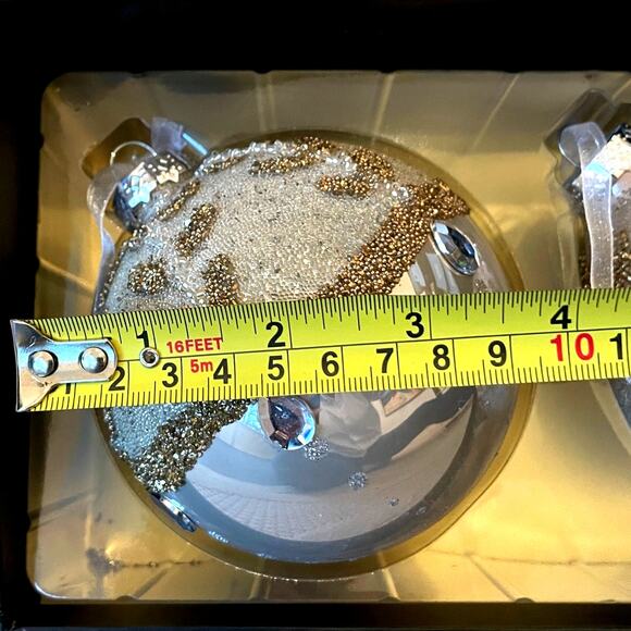 Christian Lacroix Beaded Glass Ornament Set of 3 Iridescent Pink & Gold NEW - Picture 15 of 16